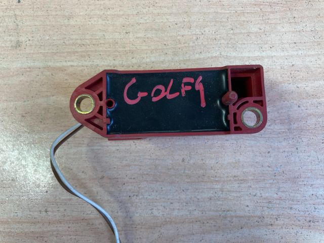 bontott VW GOLF IV Jobb első Oldal Ütközés Érzékelő