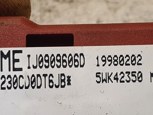 bontott VW GOLF IV Jobb első Oldal Ütközés Érzékelő