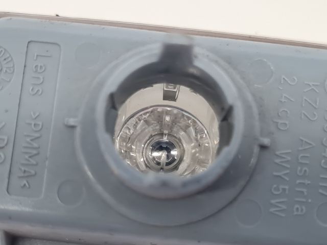 bontott VW GOLF IV Jobb első Sárvédő Irányjelző