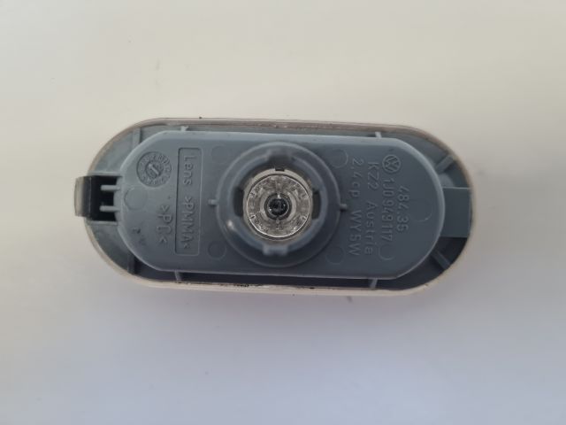 bontott VW GOLF IV Jobb első Sárvédő Irányjelző