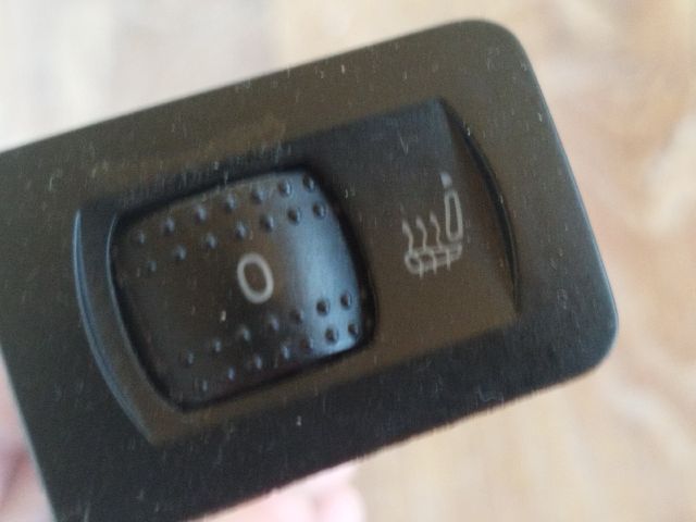 bontott VW GOLF IV Jobb első Ülésfűtés Kapcsoló