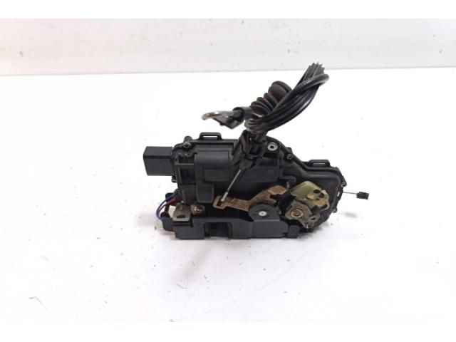 bontott VW GOLF IV Jobb első Zsanér