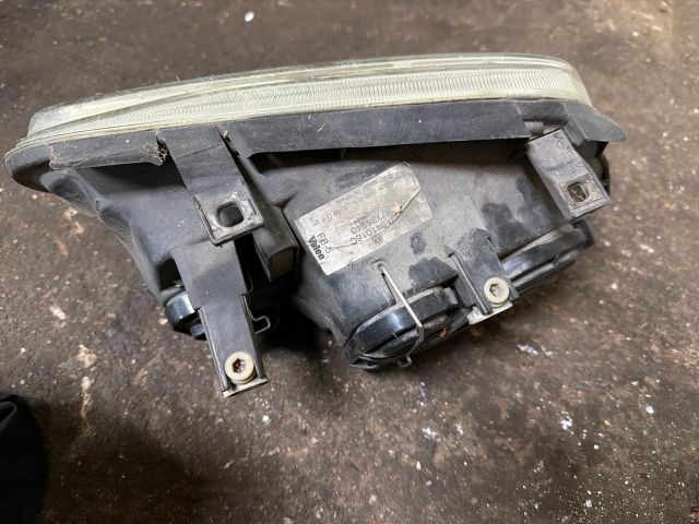 bontott VW GOLF IV Jobb Fényszóró