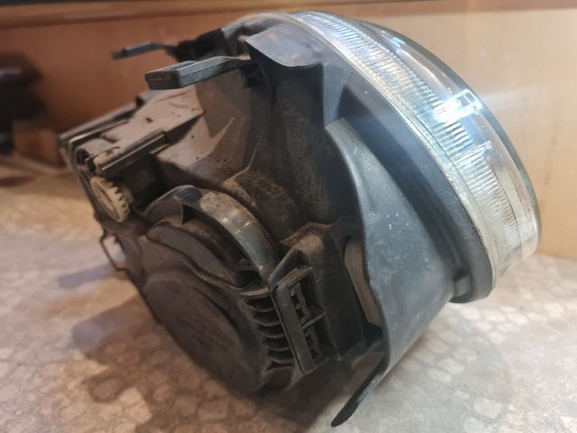 bontott VW GOLF IV Jobb Fényszóró
