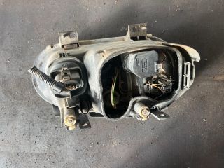 bontott VW GOLF IV Jobb Fényszóró