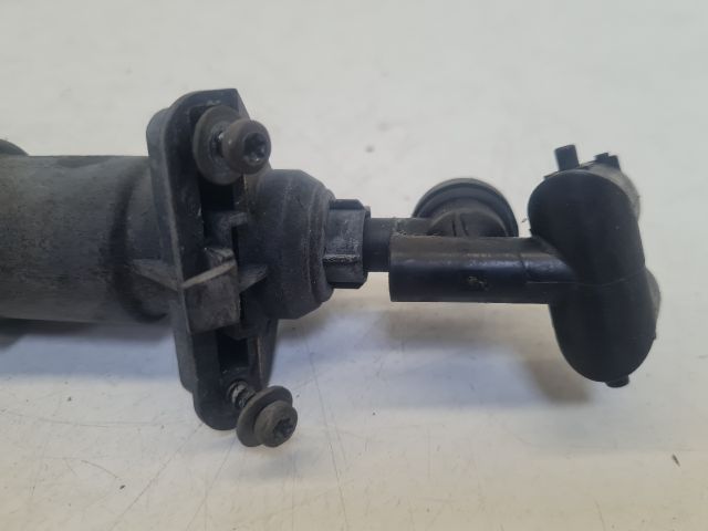 bontott VW GOLF IV Jobb Fényszórómosó Fúvóka