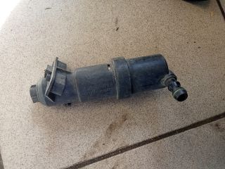 bontott VW GOLF IV Jobb Fényszórómosó Fúvóka