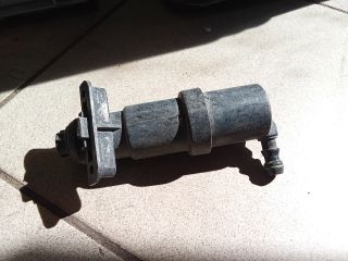 bontott VW GOLF IV Jobb Fényszórómosó Fúvóka