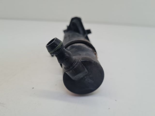 bontott VW GOLF IV Jobb Fényszórómosó Fúvóka