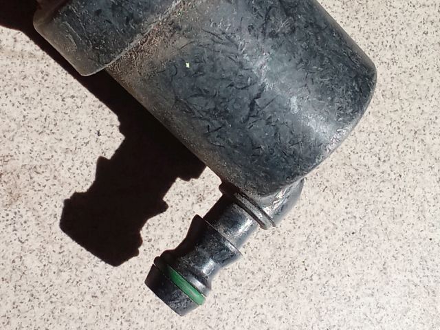 bontott VW GOLF IV Jobb Fényszórómosó Fúvóka