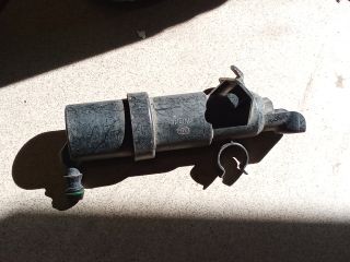 bontott VW GOLF IV Jobb Fényszórómosó Fúvóka