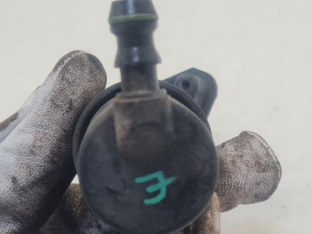 bontott VW GOLF IV Jobb Fényszórómosó Fúvóka