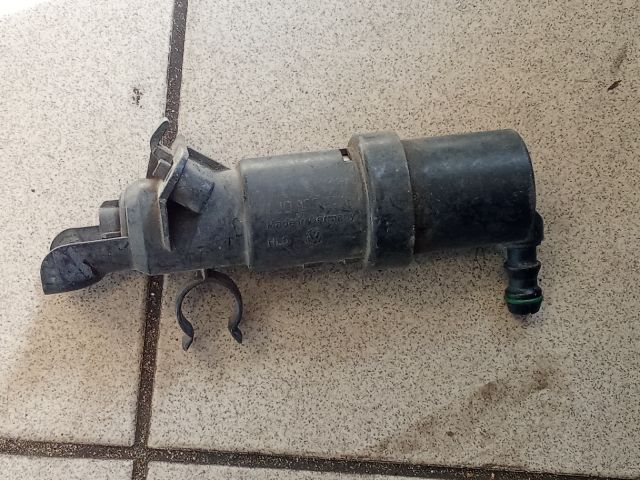 bontott VW GOLF IV Jobb Fényszórómosó Fúvóka