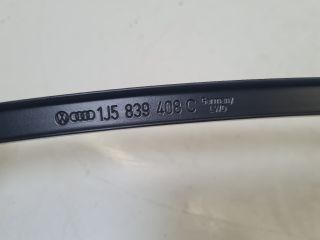 bontott VW GOLF IV Jobb hátsó Ablak Sín