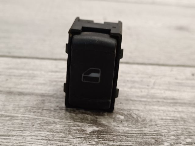 bontott VW GOLF IV Jobb hátsó Ablakemelő Kapcsoló