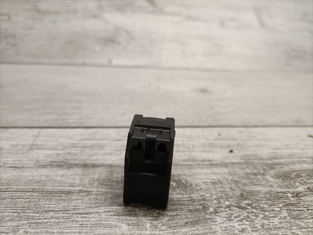 bontott VW GOLF IV Jobb hátsó Ablakemelő Kapcsoló