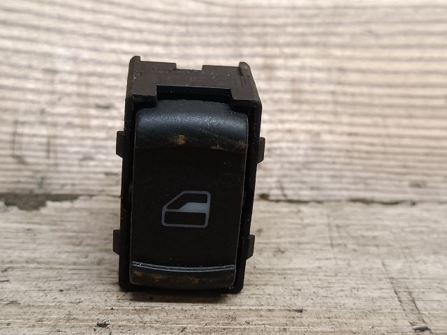bontott VW GOLF IV Jobb hátsó Ablakemelő Kapcsoló