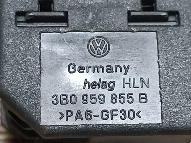 bontott VW GOLF IV Jobb hátsó Ablakemelő Kapcsoló