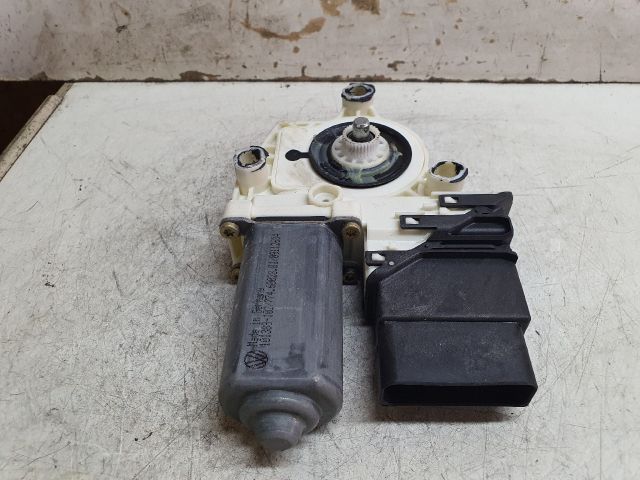 bontott VW GOLF IV Jobb hátsó Ablakemelő Motor
