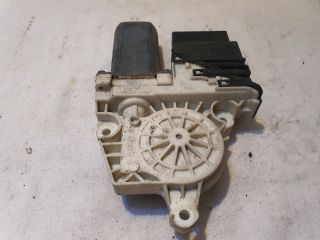 bontott VW GOLF IV Jobb hátsó Ablakemelő Motor