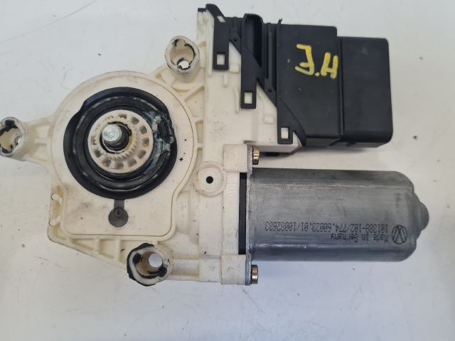 bontott VW GOLF IV Jobb hátsó Ablakemelő Motor