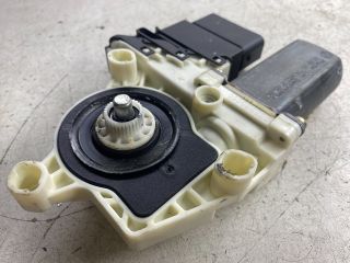 bontott VW GOLF IV Jobb hátsó Ablakemelő Motor