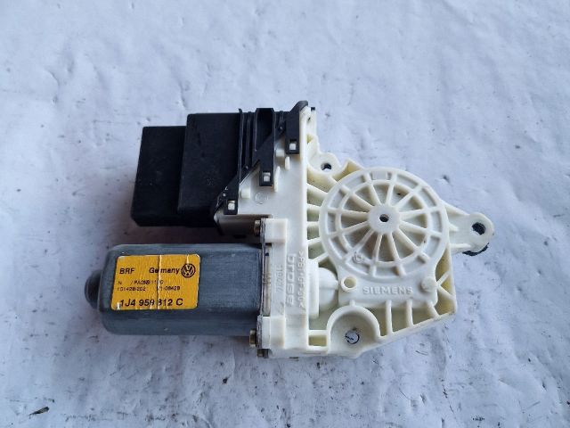 bontott VW GOLF IV Jobb hátsó Ablakemelő Motor
