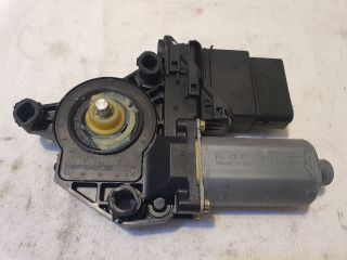 bontott VW GOLF IV Jobb hátsó Ablakemelő Motor