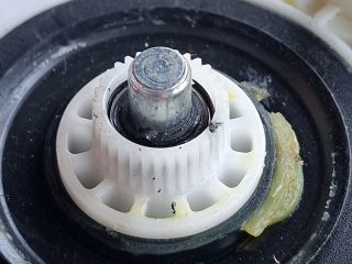 bontott VW GOLF IV Jobb hátsó Ablakemelő Motor