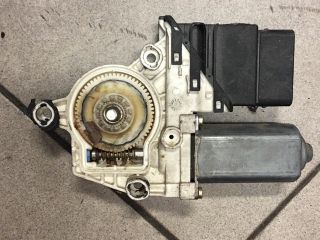 bontott VW GOLF IV Jobb hátsó Ablakemelő Motor