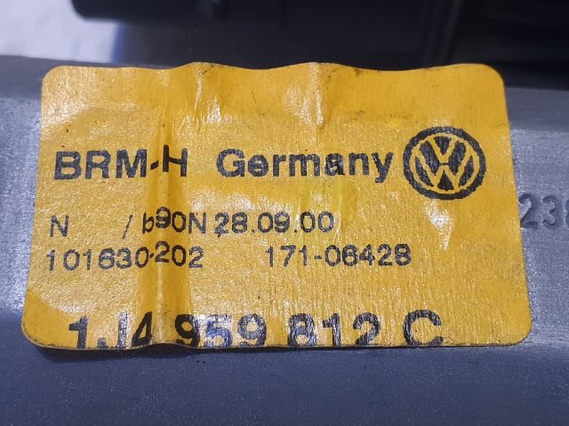 bontott VW GOLF IV Jobb hátsó Ablakemelő Motor