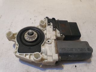 bontott VW GOLF IV Jobb hátsó Ablakemelő Motor