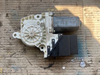 bontott VW GOLF IV Jobb hátsó Ablakemelő Motor