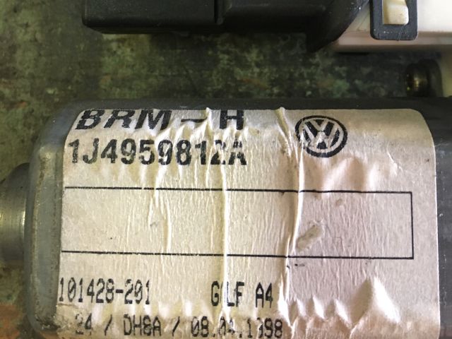 bontott VW GOLF IV Jobb hátsó Ablakemelő Motor