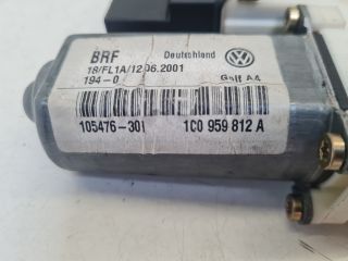 bontott VW GOLF IV Jobb hátsó Ablakemelő Motor