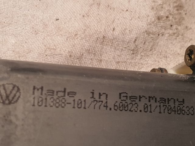 bontott VW GOLF IV Jobb hátsó Ablakemelő Motor
