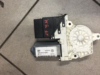 bontott VW GOLF IV Jobb hátsó Ablakemelő Motor