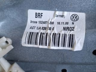bontott VW GOLF IV Jobb hátsó Ablakemelő Szerkezet (Elektromos)