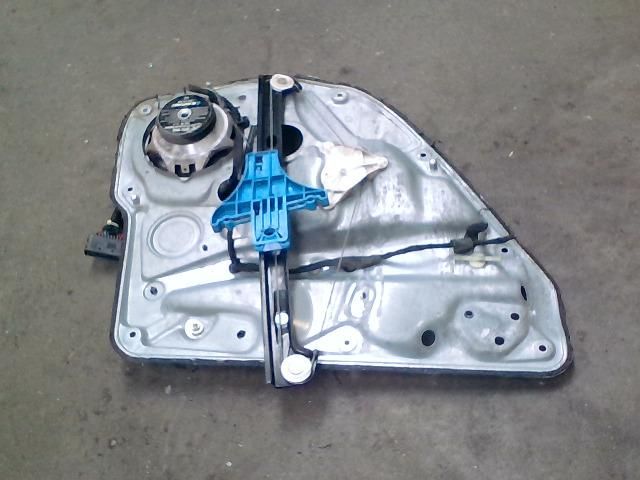 bontott VW GOLF IV Jobb hátsó Ablakemelő Szerkezet (Elektromos)