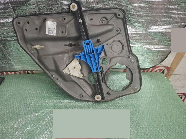 bontott VW GOLF IV Jobb hátsó Ablakemelő Szerkezet (Elektromos)