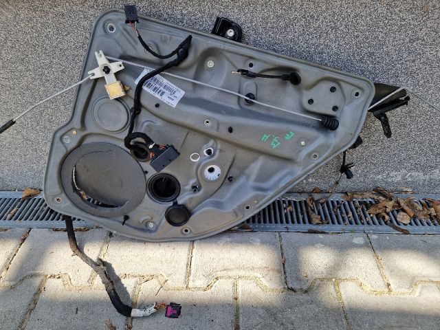 bontott VW GOLF IV Jobb hátsó Ablakemelő Szerkezet (Elektromos)