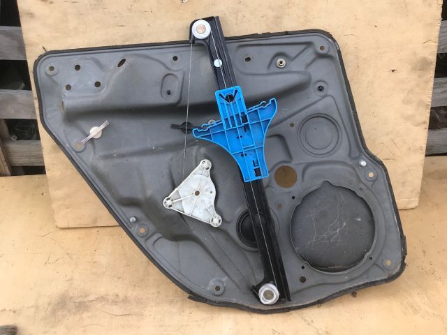 bontott VW GOLF IV Jobb hátsó Ablakemelő Szerkezet (Elektromos)