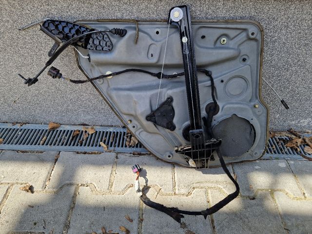 bontott VW GOLF IV Jobb hátsó Ablakemelő Szerkezet (Elektromos)