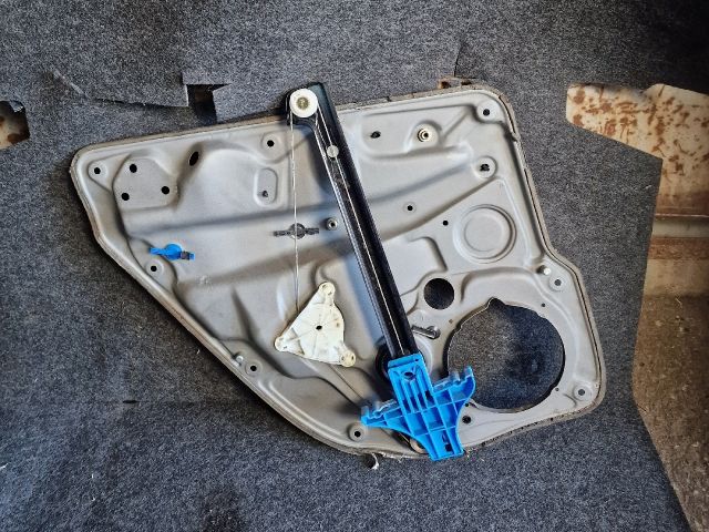 bontott VW GOLF IV Jobb hátsó Ablakemelő Szerkezet (Elektromos)