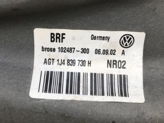 bontott VW GOLF IV Jobb hátsó Ablakemelő Szerkezet (Elektromos)