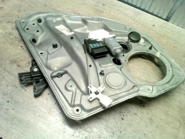 bontott VW GOLF IV Jobb hátsó Ablakemelő Szerkezet (Elektromos)