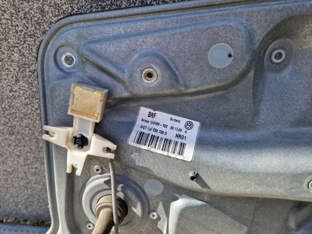 bontott VW GOLF IV Jobb hátsó Ablakemelő Szerkezet (Mechanikus)