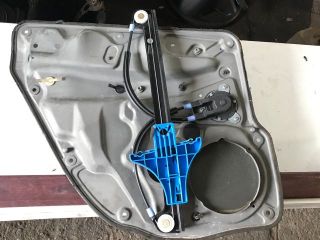 bontott VW GOLF IV Jobb hátsó Ablakemelő Szerkezet (Mechanikus)