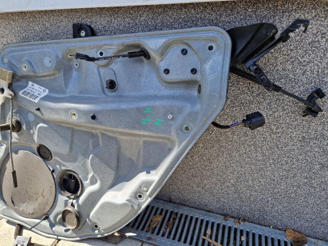 bontott VW GOLF IV Jobb hátsó Ablakemelő Szerkezet (Mechanikus)
