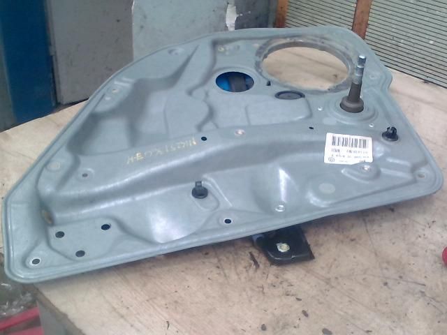 bontott VW GOLF IV Jobb hátsó Ablakemelő Szerkezet (Mechanikus)